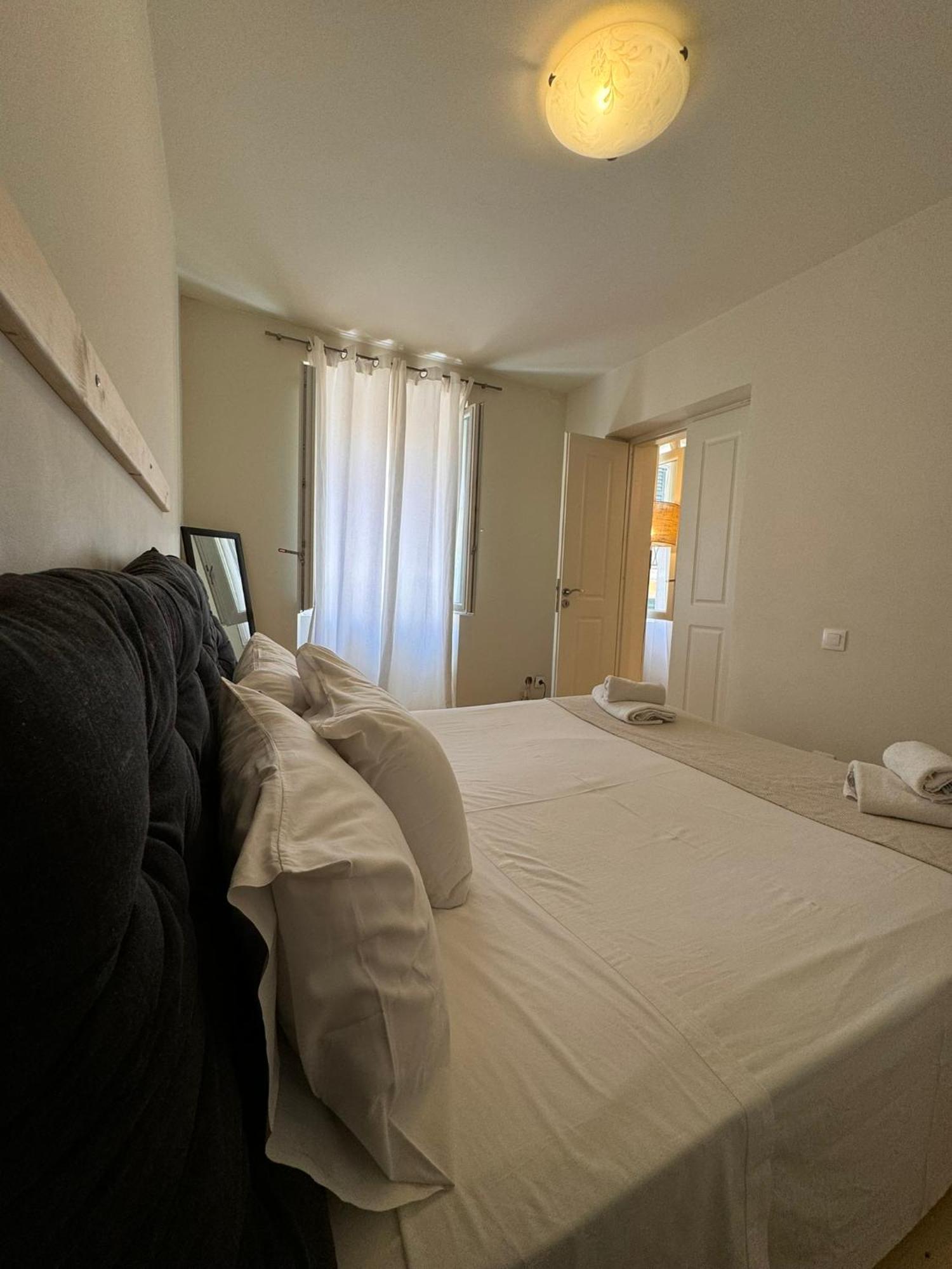 The Centric Apt By Loc Hospitality Corfu  Buitenkant foto